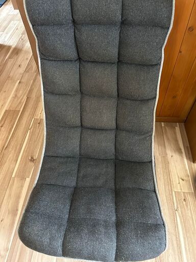 中古の椅子