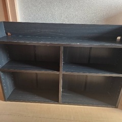 本などおける棚又ベット横にもおける棚です（更にお値引き有本文下に...