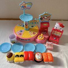 お値下しました※美品※サンリオ　くるくるかわいい回転ずしの画像