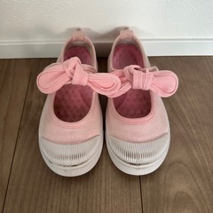 リボン付きマジックテープ上履きの画像