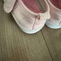 リボン付きマジックテープ上履きの画像