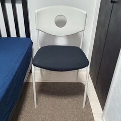 2脚 セット IKEA STOLJAN スタッキング可能 チェア 椅子 1脚定価7500円の画像