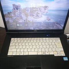 富士通　SSD240G　Core i5搭載 メモリ8G　大画面1...