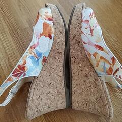 美品♥️コルク厚底サンダル　Mの画像