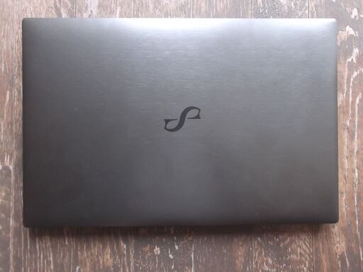 美品　薄型イイヤマのノートパソコン　Windows11　SSD120