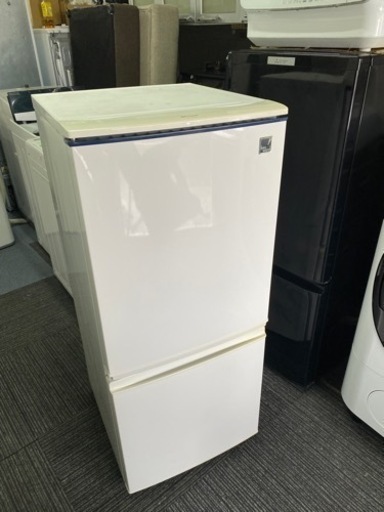 北九州市内配送無料　保証付き　冷蔵庫/137L/SHARP/シャープ/SJ-14E9-KB/どっちも付け替えドア/耐熱トップテーブル/