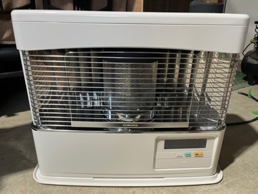 最終価格　コロナ　ポット式輻射ストーブ　ＣＯＲＯＮＡ　石油ストーブ　２０２２年製　煙突式　ホワイト　参考新品定価価格１４１，５０２円　ＳＶ－７０２２ＰＲ