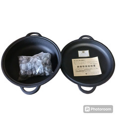 (未使用)南部鉄器 万能鍋 小石付き（商談中）