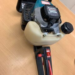 【モノマニア四日市】【引き取り限定】マキタ makita エンジンヘッジトリマー EH561 混合 動作OKの画像