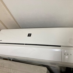 シャープ エアコン 取付け込み 2017年 使用少なめ