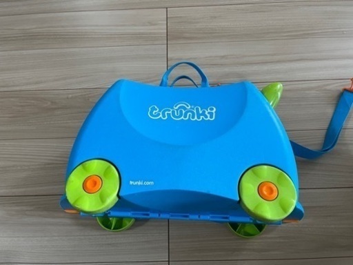 トランキ　trunki 子供乗せスーツケース