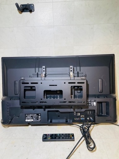 家電 テレビ 液晶テレビ40インチMITSUBISHI 壁掛け用17年製