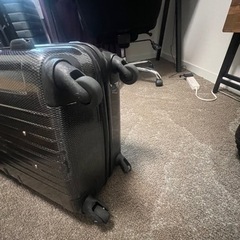 小さいスーツケース譲りますの画像
