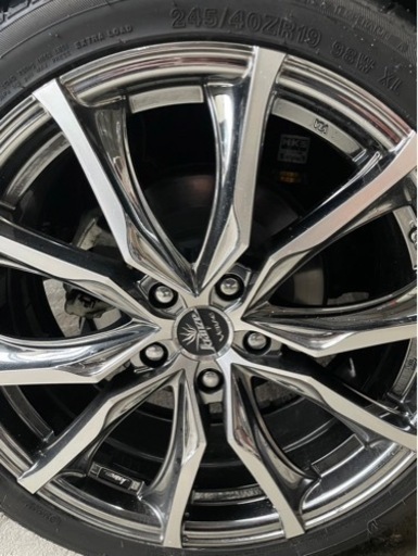 車のパーツ タイヤ、ホイール