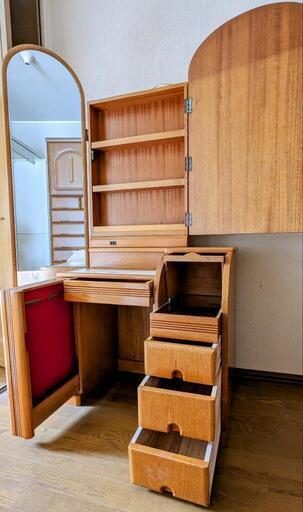 【破格】大型ドレッサー　家具 ドレッサー