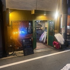 中崎町にある大人の洋食堂　ホールスタッフ募集