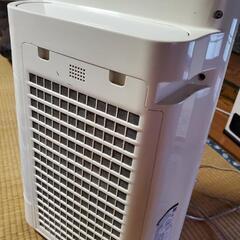 沢山のメッセージありがとう御座いました。受渡し者が決定致しました。シャープ 加湿空気清浄機　　プラズマクラスター搭載の画像