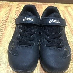 asics 19cmシューズ　BLACK✖️GOLDの画像