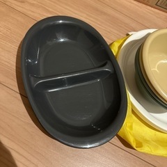 キャンプ用品、お皿など