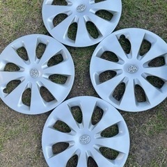 車のパーツ タイヤ、ホイール