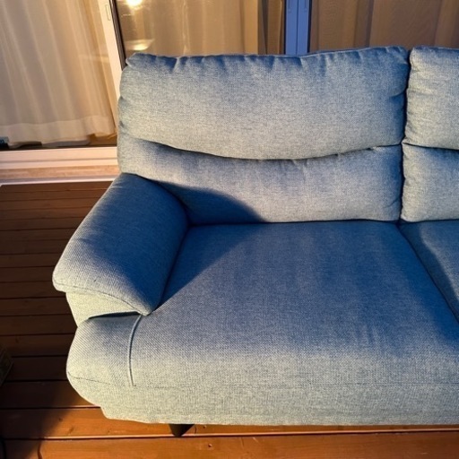 ニトリ3人がけソファ ブルー 相場約40,000円 幅170×奥行82×高さ82cm
