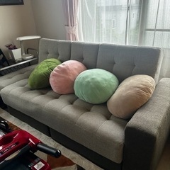 ソファーベッドの画像