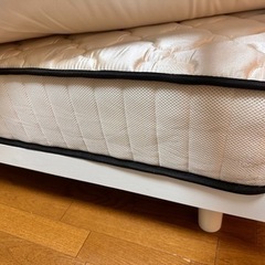 ベッド、家具