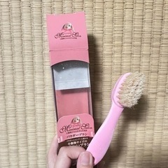 小動物用粉シャンプー、ブラシ・ハムスター用トイレ（未使用）　　の画像