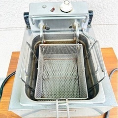 小型電気フライヤー　の画像