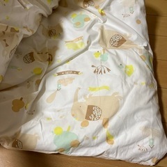 未使用掛け布団×薄布団シーツありの画像