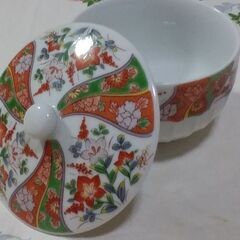 ◆【蓋付き・お茶茶碗】　※画像(２)は、使用例です。　●径８cm...