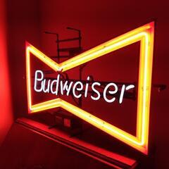 Budweiserバドワイザー ネオン管 壁掛けタイプ！