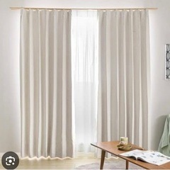 家具 カーテンの画像