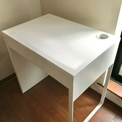 IKEA MICKE（テーブル）