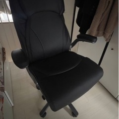 エグゼクティブオフィスチェア