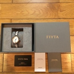 【決まりました】【値下げしました】ニクソン時計　FIYTA時計　GUCCI財布　スワロフスキーチャーム　ブレスレットの画像
