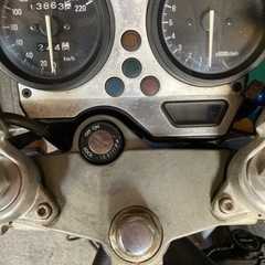 R1-Zの画像