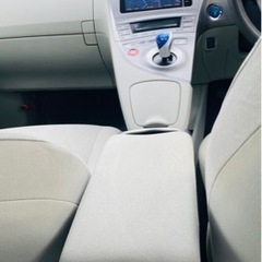 トヨタプリウス30の画像