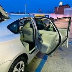 トヨタプリウス30の画像