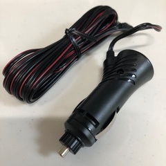 新品未使用。ドラレコなどにつけるもの。