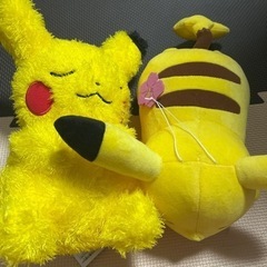 ピカチュウ ぬいぐるみ 2点