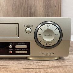 【レガストック江東店】 Victor　ビクター　DIGTAL　ビデオデッキ　S-VHS　HR-S100　1998年製の画像