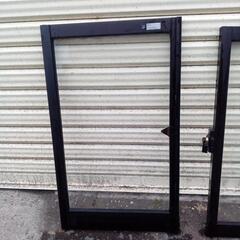 (決まりました)YKK アルミサッシ　左右の画像