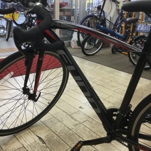 ✨美品❗️お買得です❗️スタイリッシュ❗️7段変速❗️✨】21テクノロジー　
700CC   7段変速ロードバイク　