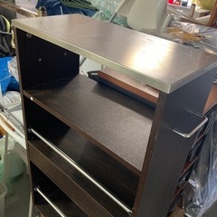 ⭐️キャスター付きキッチン収納ですの画像