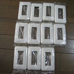パナソニック、コスモダブルコンセント（ＷＴＦ13123WK)　（ＷＴＦ1502ＷＫ）の画像