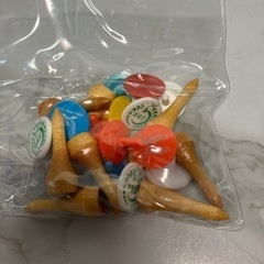 K2405-917 ゴルフボール&ピン まとめ バラ売り不可 中古 ボール10球の画像