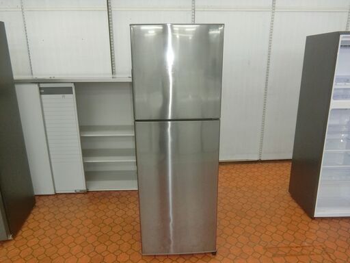 ID511989　冷蔵庫２ドア　225L　シャープ　２０２０年　ダコンあり　SJ-D23F-S