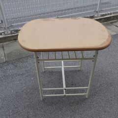 テーブル・台になります。