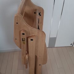 子供用テーブル付き折り畳み椅子の画像